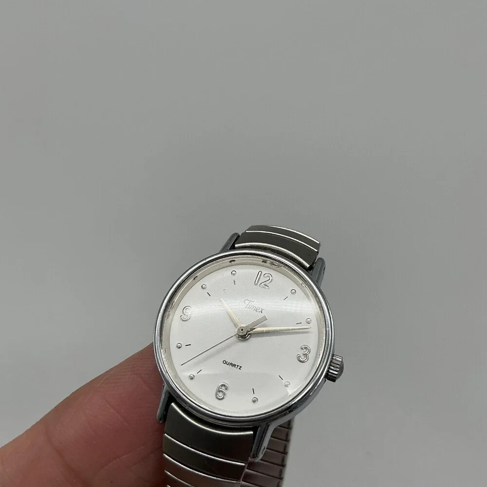 VIntage Timex Womens Watch 23mm Silver Tone Expansion Band New Battery